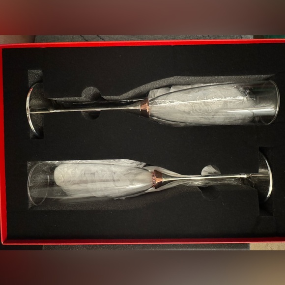 KATE SPADE CHAMPAGNE FLUTES - Picture 4 of 5